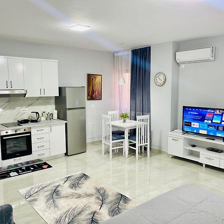 Albis Apartment 2 Тирана Екстериор снимка