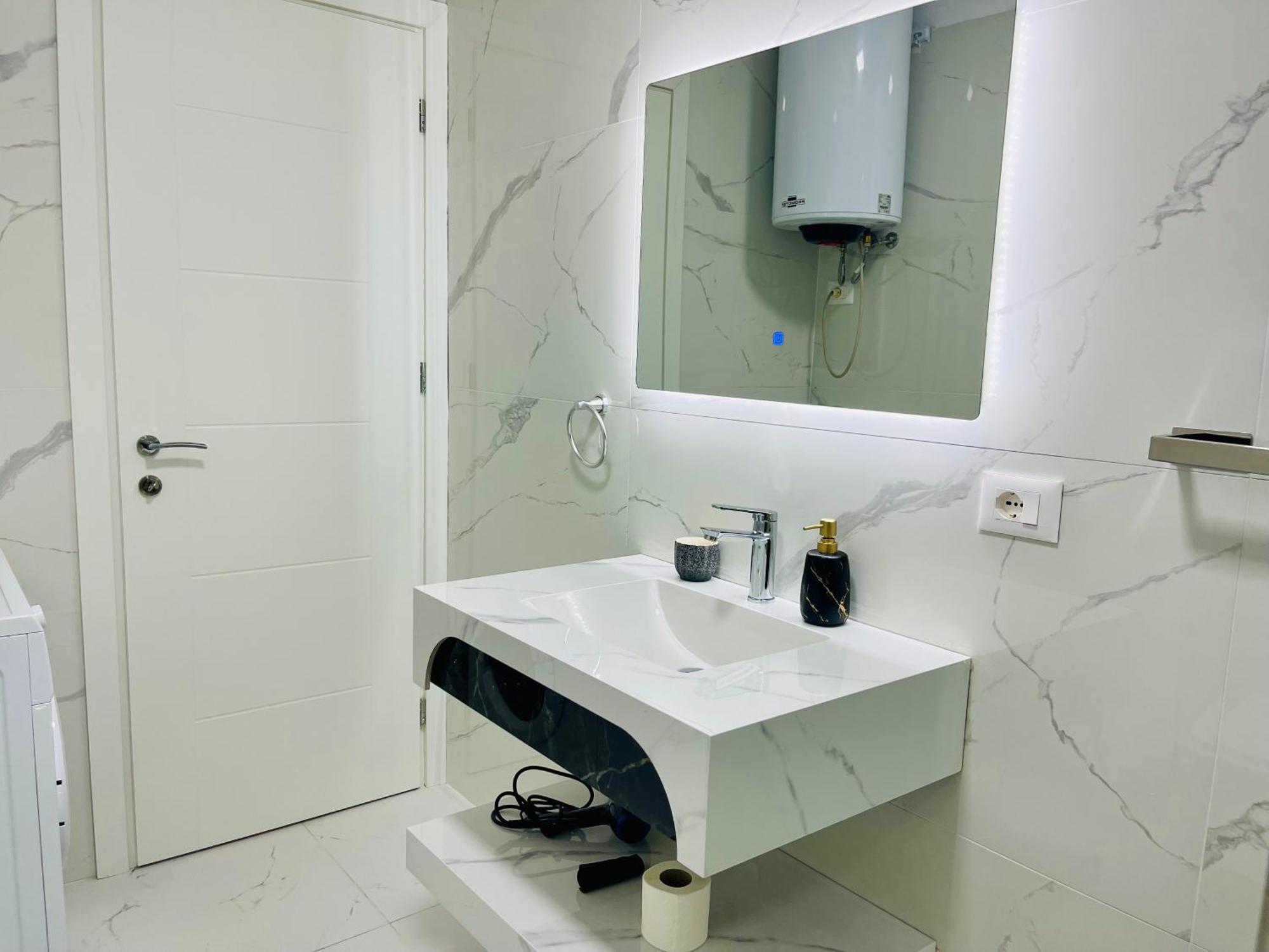 Albis Apartment 2 Тирана Екстериор снимка