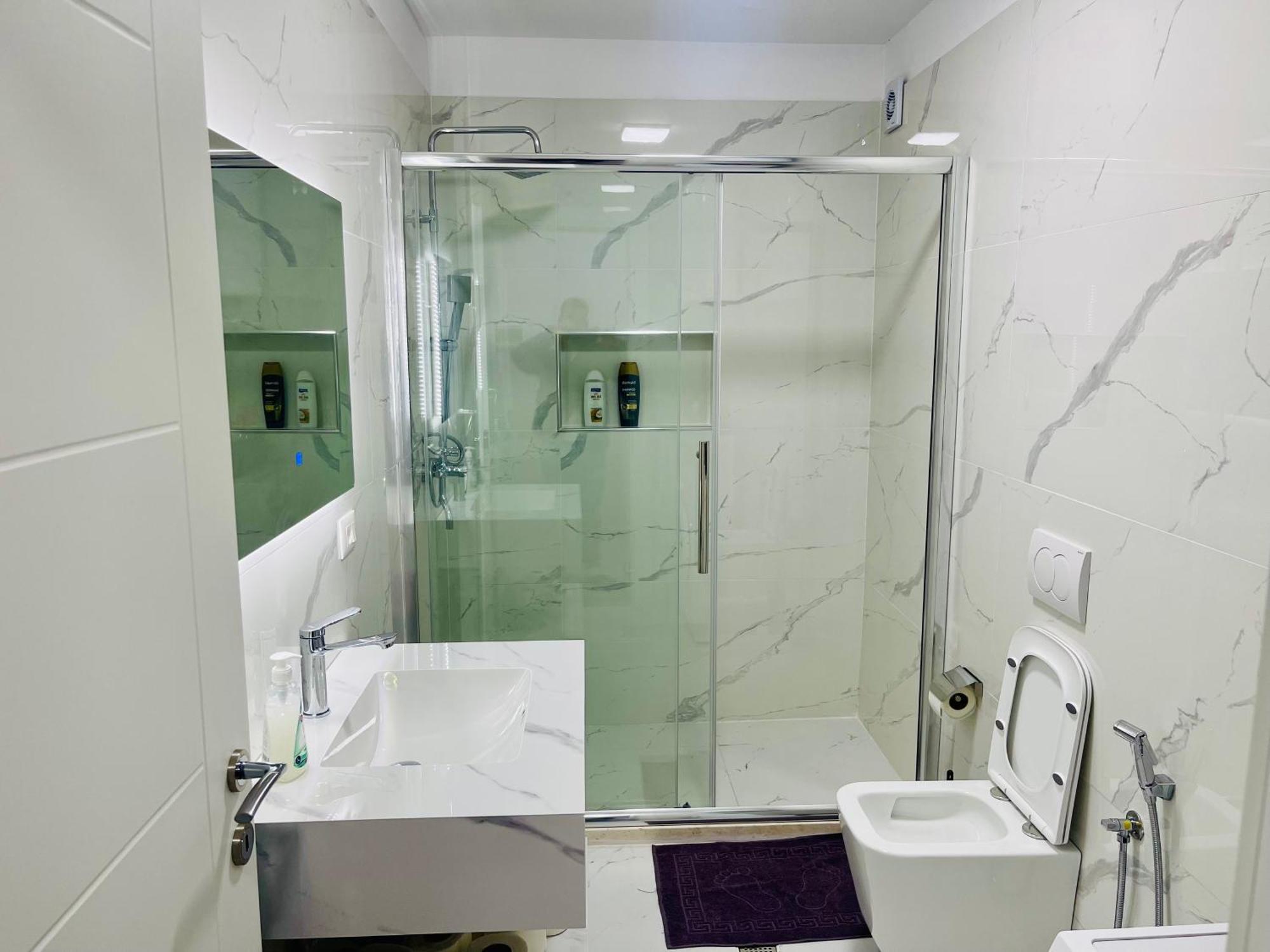Albis Apartment 2 Тирана Екстериор снимка